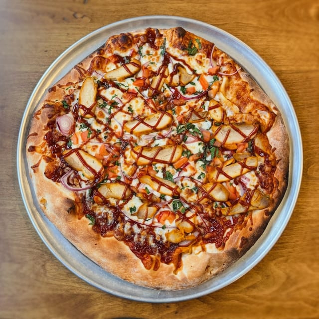 Pizza BARBECUE PANEER.