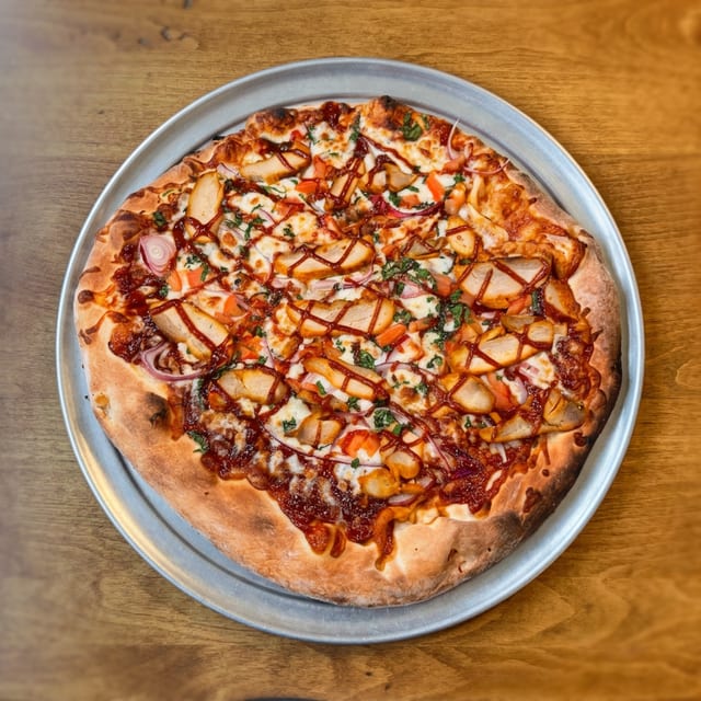 Pizza BBQ CHICKEN.