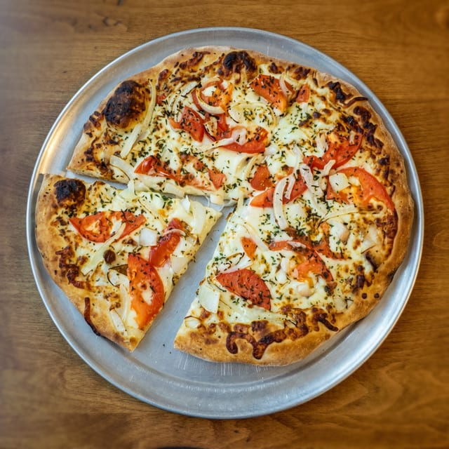 Pizza CREAMY GARLIC CHICKEN.